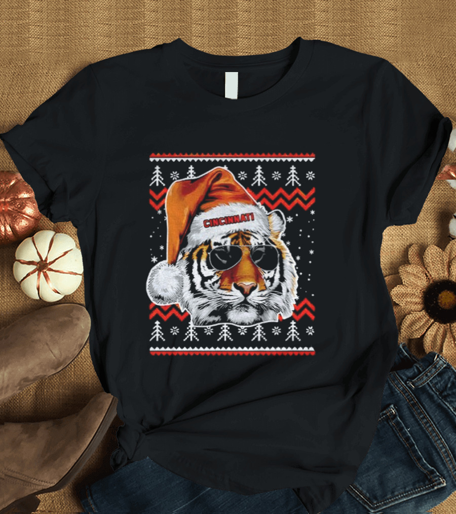 Cincinnati Santa Hat Tiger Ugly Christmas Vintage Football T-Shirt