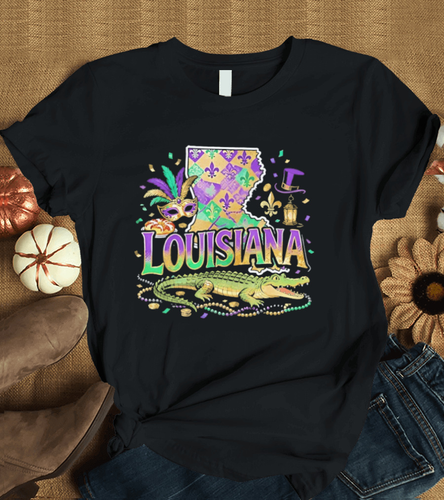 Louisiana Mardi Gras Alligator Carnival Mask Beads Fleur De Lis Lantern T-Shirt