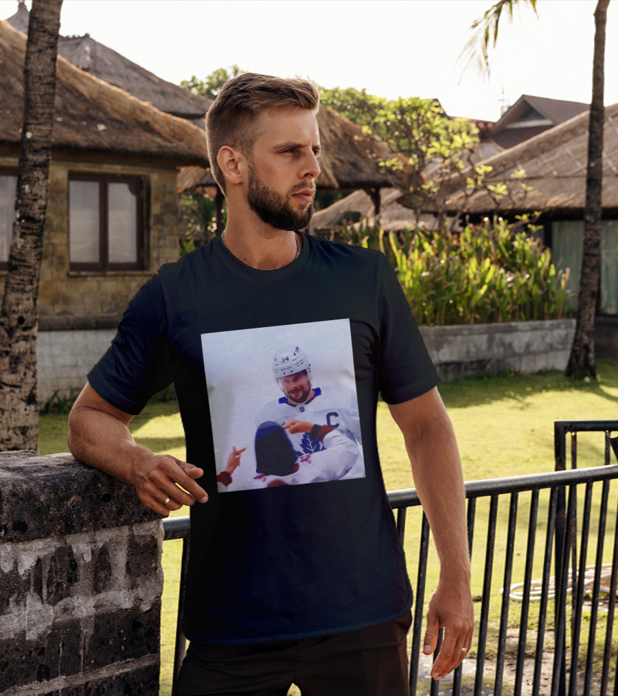 Auston Matthews Smirk Number 34 Maple Leafs Captain Ice Hockey Moment T-Shirt
