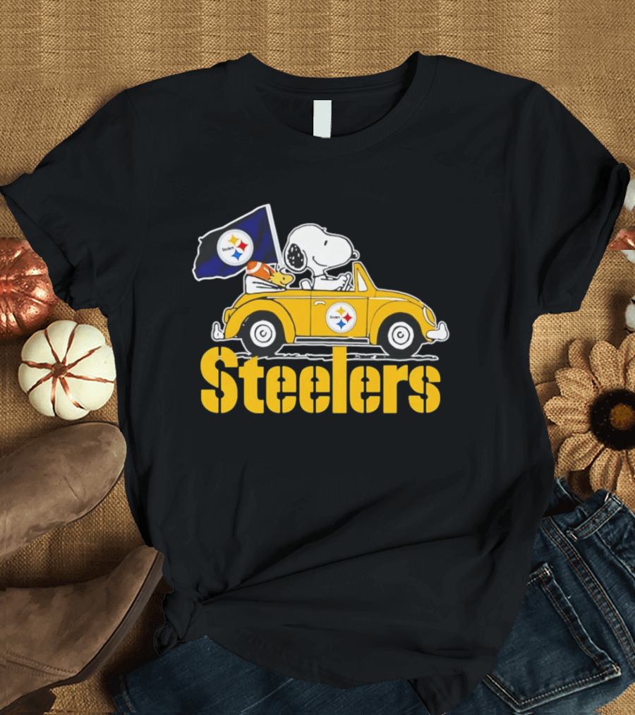 Pittsburgh Steelers Snoopy Woodstock Driving Yellow Car T-Shirt