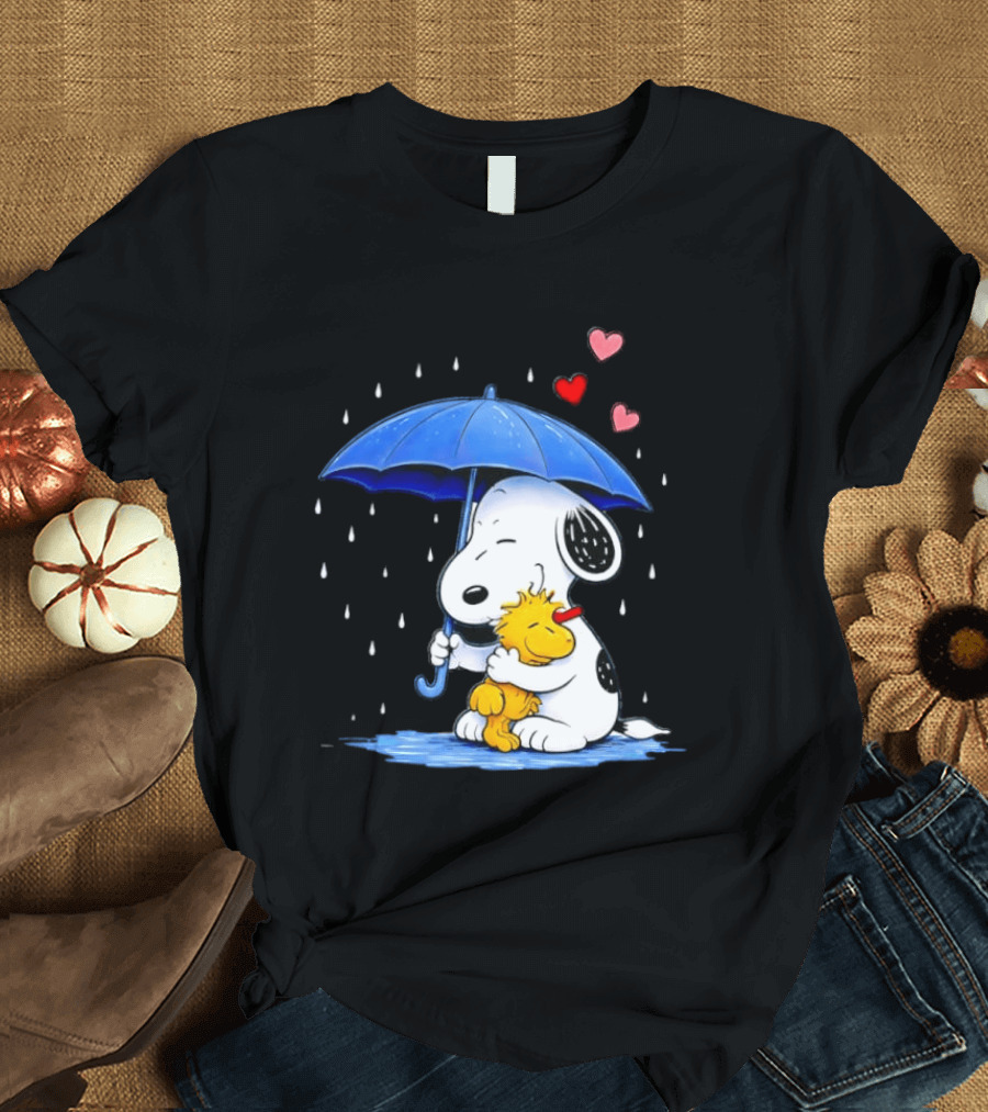 Snoopy Woodstock Umbrella Hearts Rain Hugging T-Shirt