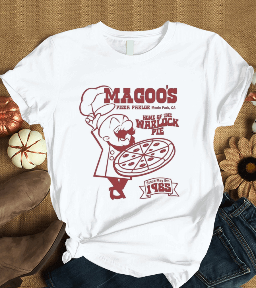 Magoo's Pizza Parlor Throwback 1985 Warsaw Indiana Chef Holding Pizza T-Shirt