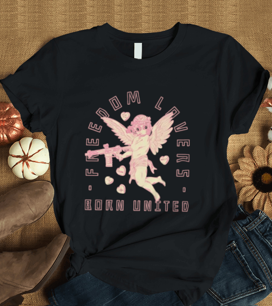 Freedom Lovers Born United Angel With Rifle And Hearts T-Shirt