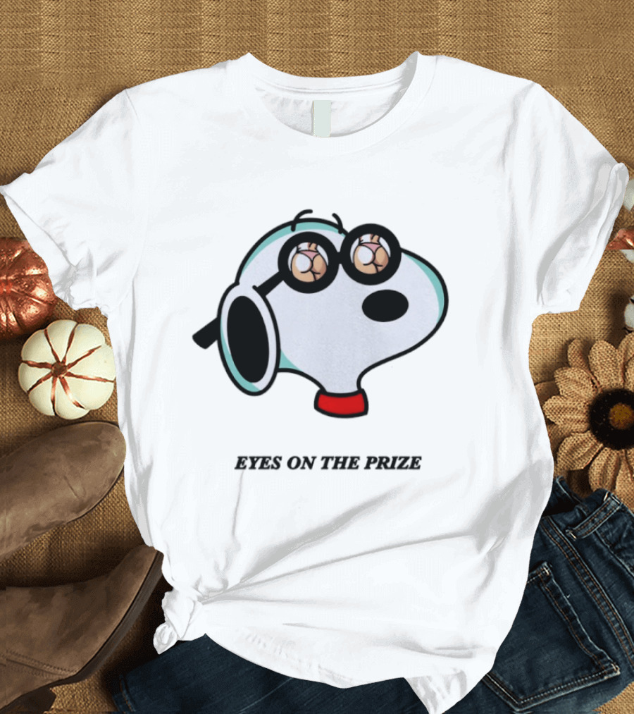 Snoopy Eyes On The Prize Vintage Peanuts Comic T-Shirt
