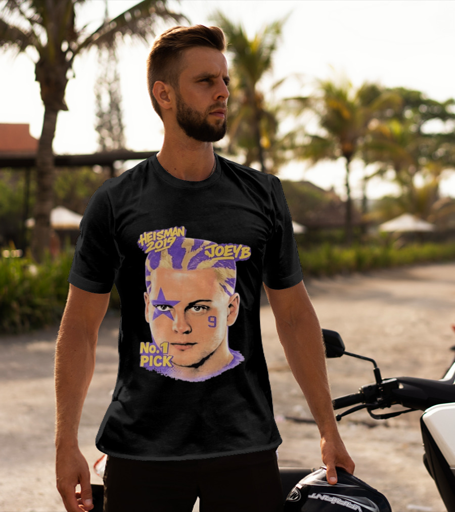 Heisman 2019 Joeyb No 1 Pick Star Face Paint Purple Hair Stripes T-Shirt
