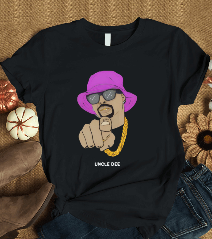 UNCLE DEE Finger Pointing Sunglasses Chain Purple Hat T-Shirt