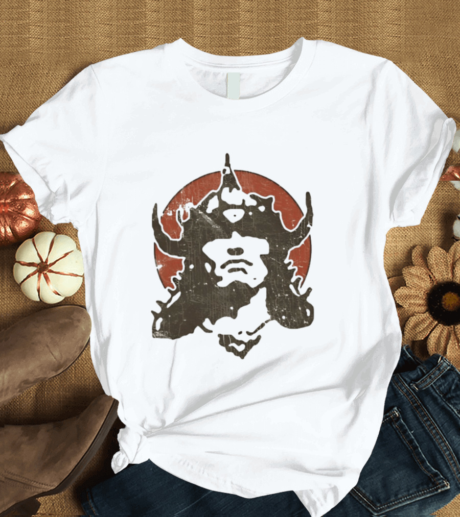 Conan Barbarian Viking Warrior Helm On Red Circle T-Shirt