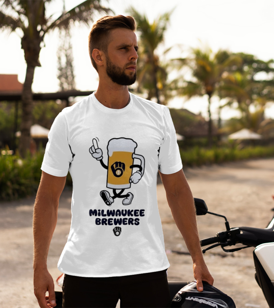 Milwaukee Brewers Beer Mascot Running Cartoon T-Shirt