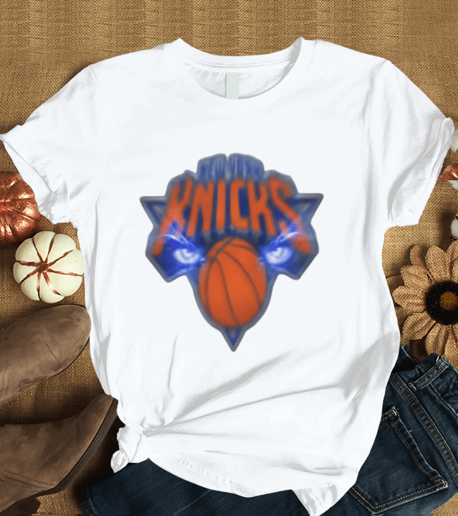 Blurry New York Knicks Basketball With Eye Motif T-Shirt