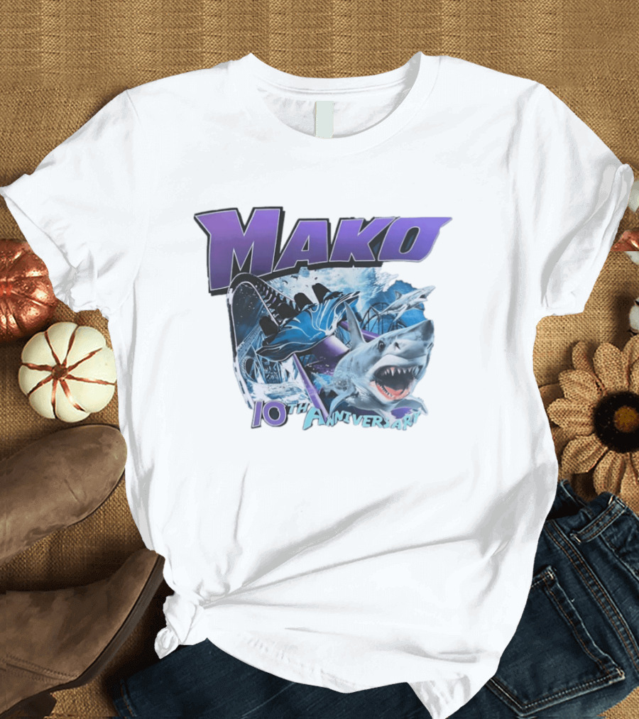 Mako 10th Anniversary SeaWorld Roller Shark Underwater Ocean Adventure T-Shirt