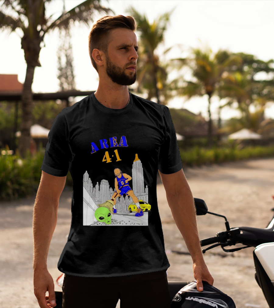 AREA 4 1 Jalen Brunson New York Knicks Vs Alien San Antonio Spurs T-Shirt