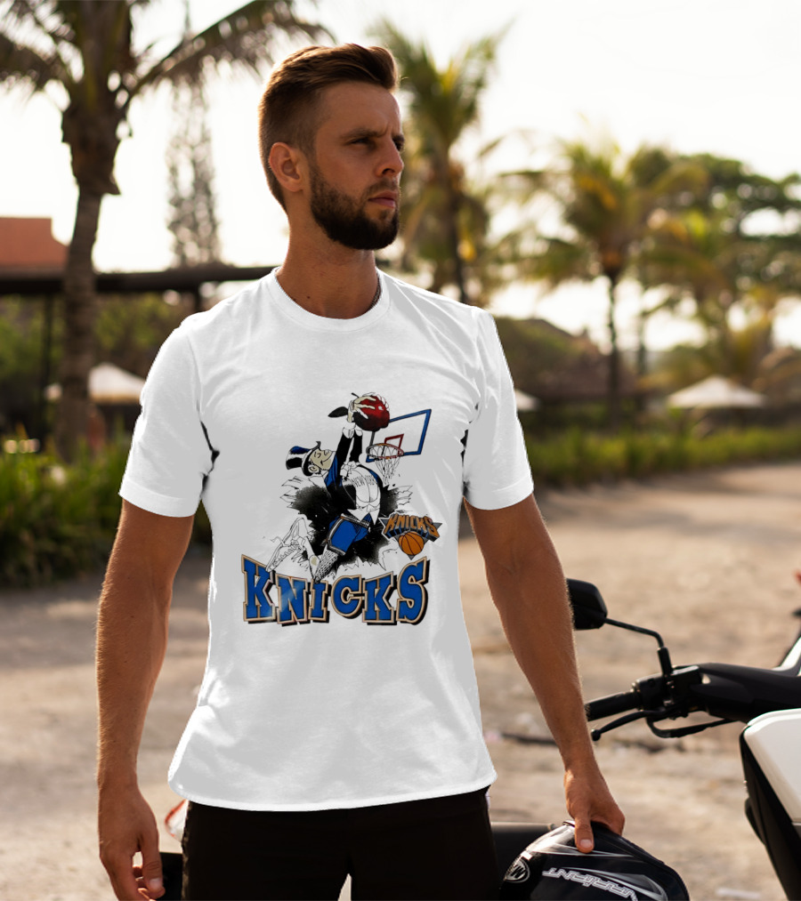 New York Knicks Dunking Red Apple Knicks Text Blue Basketball T-Shirt