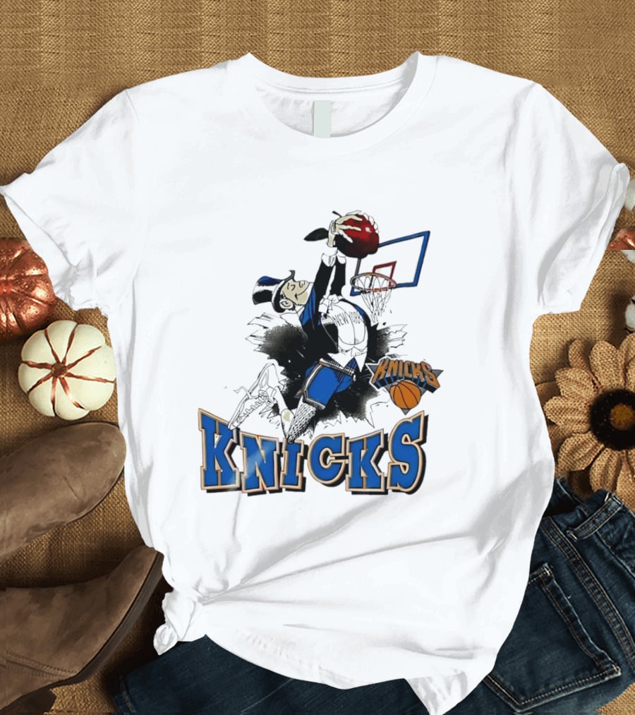 New York Knicks Dunking Red Apple Knicks Text Blue Basketball T-Shirt