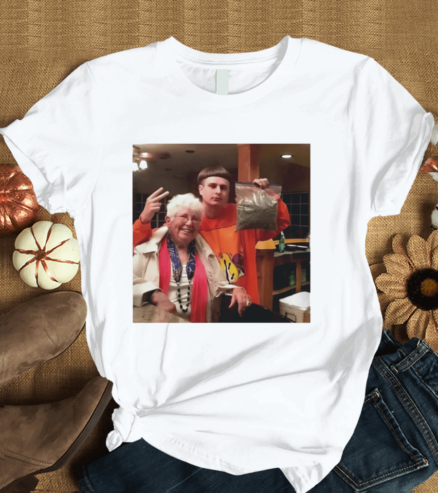 Oliver Tree Weed Grandma Memorial RIP Oliver Tree T-Shirt