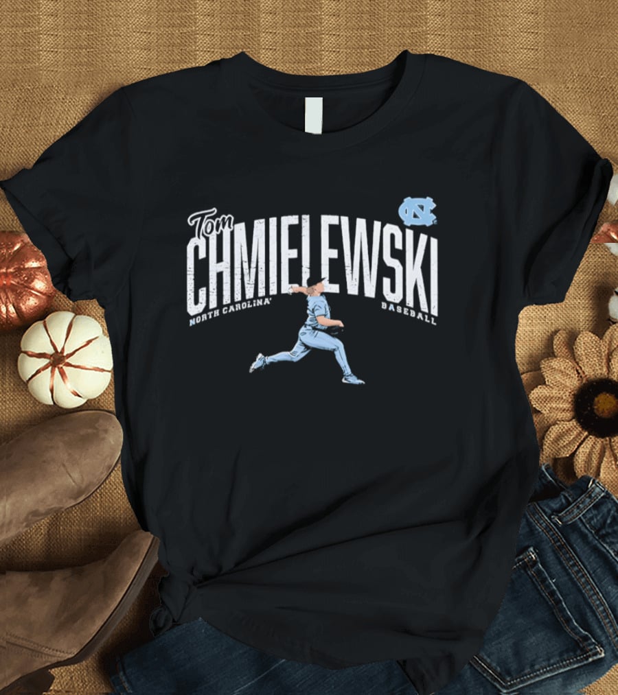 North Carolina Baseball Tom Chmielewski Running Pose Graphic With UNC Tar Heels T-Shirt