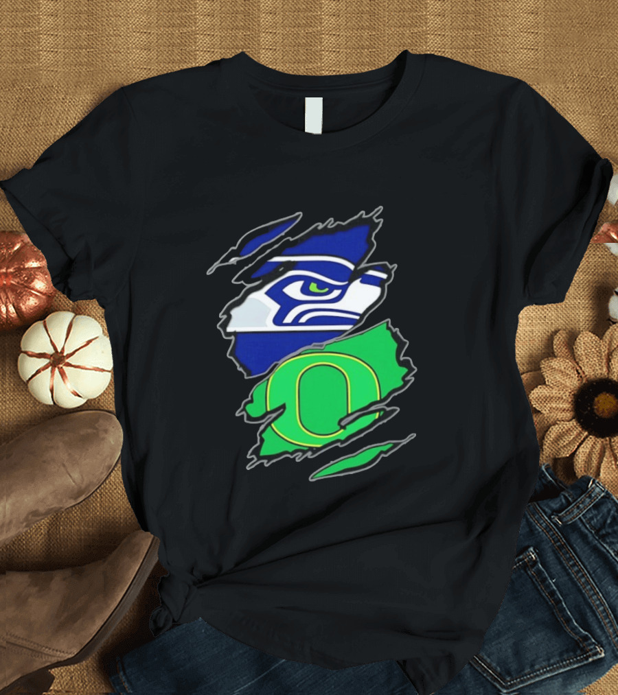 Seattle Seahawks Oregon Ducks Two Teams One Heart Scratch T-Shirt