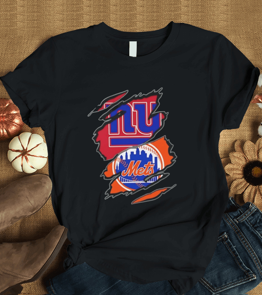 New York Giants New York Mets Two Teams One Heart Scratch T-Shirt