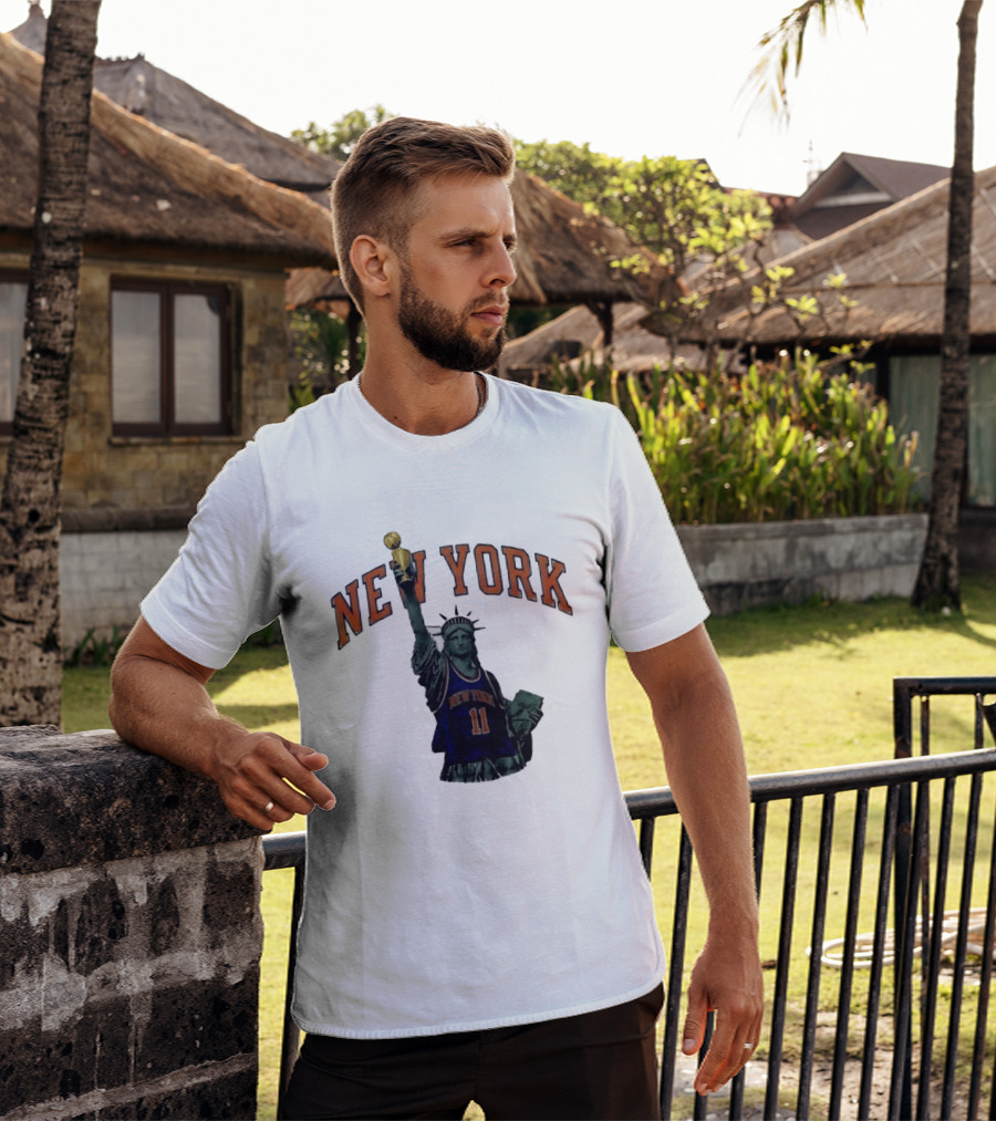 New York Knicks Jalen Brunson Statue Liberty Trophy Meme T-Shirt