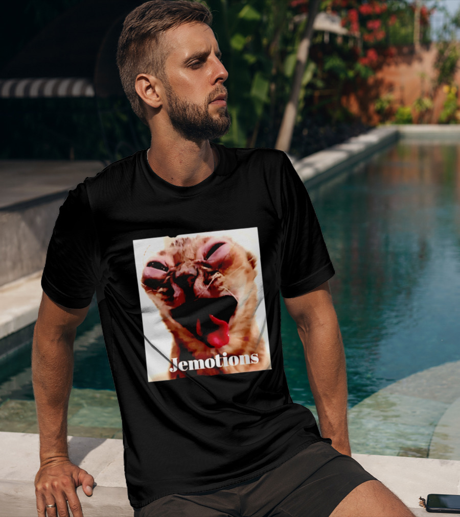 Jemotions Cat Funny Kitten Face Hilarious Expression T-Shirt