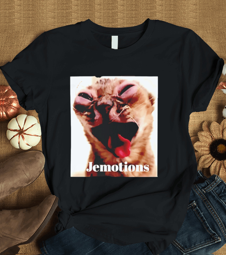 Jemotions Cat Funny Kitten Face Hilarious Expression T-Shirt