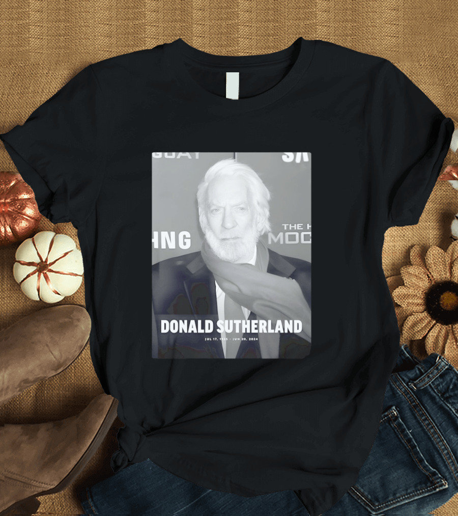 Donald Sutherland 1935 2024 Memorial T-Shirt