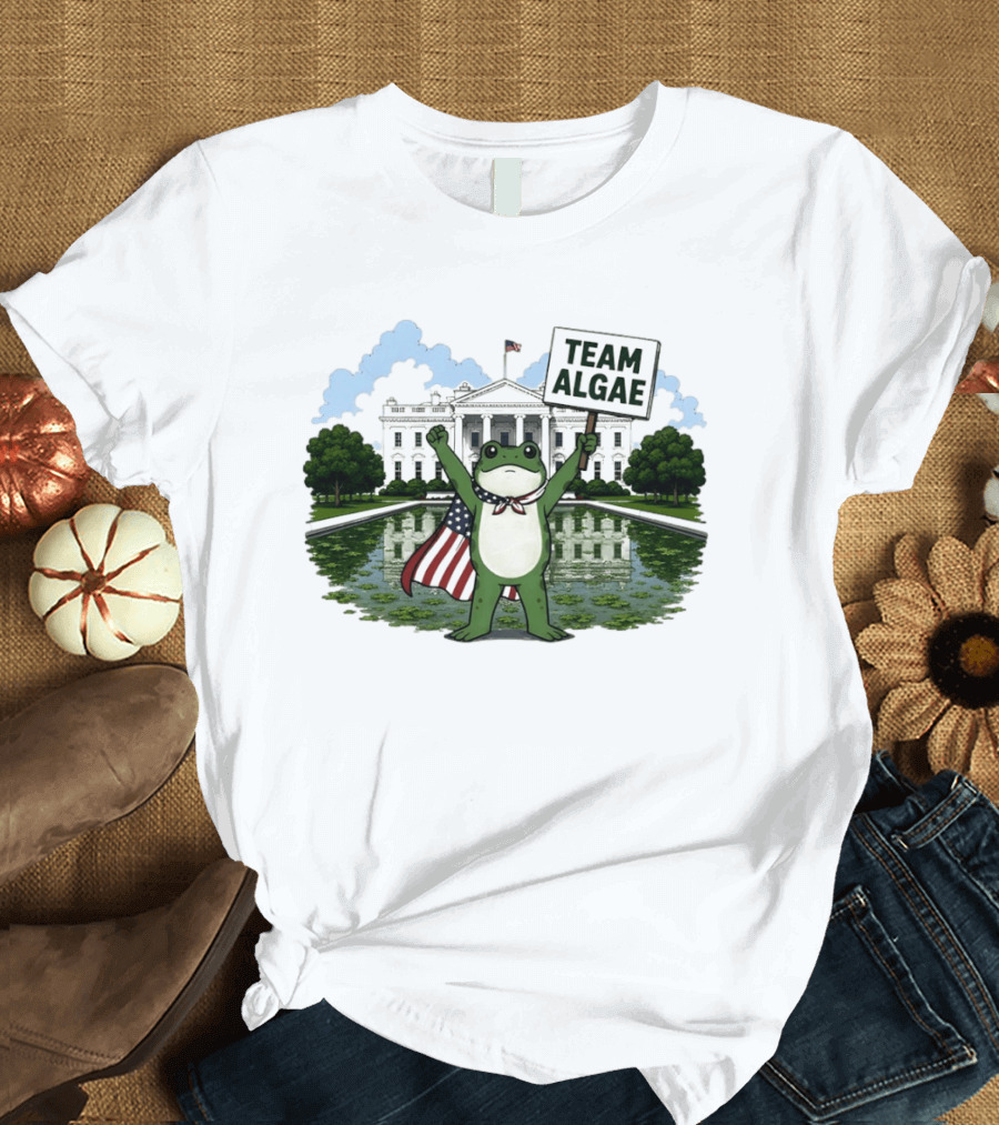Team Algae Frog Patriotic American Flag White House 2026 Make Algae Great Again T-Shirt