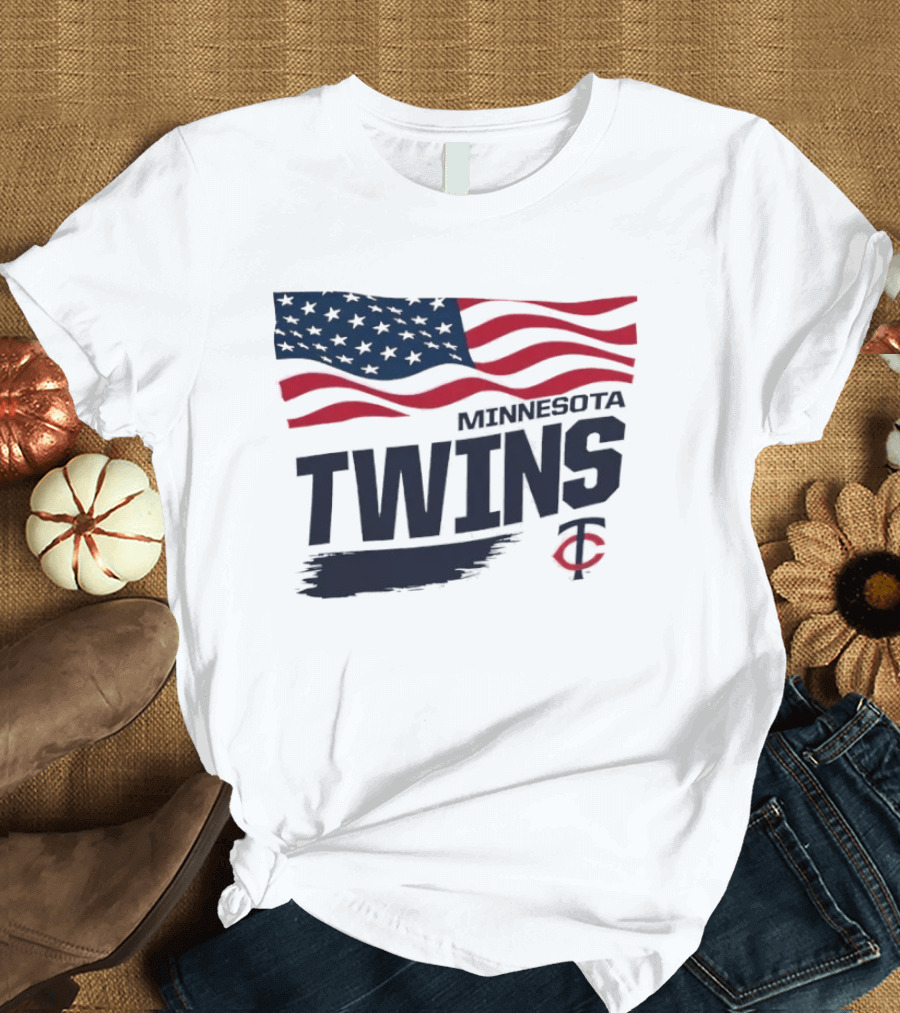 Minnesota Twins Waving American Flag MLB Team T-Shirt