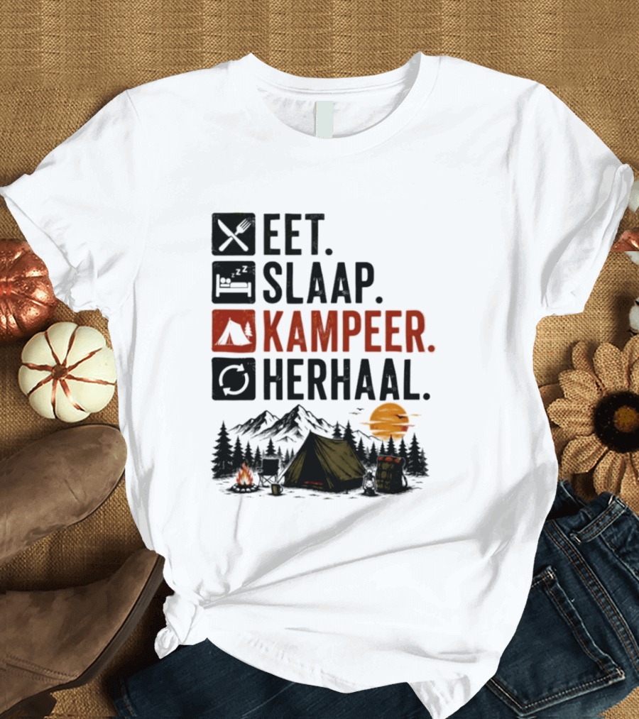 Eet Slaap Kampeer Herhaal Camping Tent Mountains Campfire Sunset T-Shirt