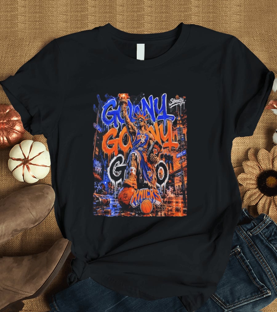 GO NY GO NY GO Knicks Basketball Statue Street T-Shirt