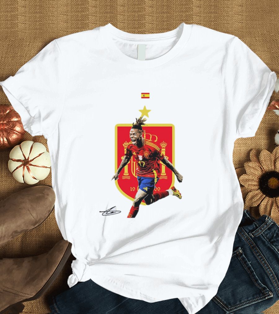 Nico Williams España Número 19 Escudo De La Selección Española Flag T-Shirt