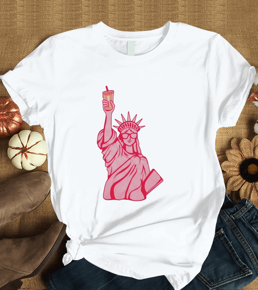 Statue Of Liberty Sunglasses Iced Drink T-Shirt