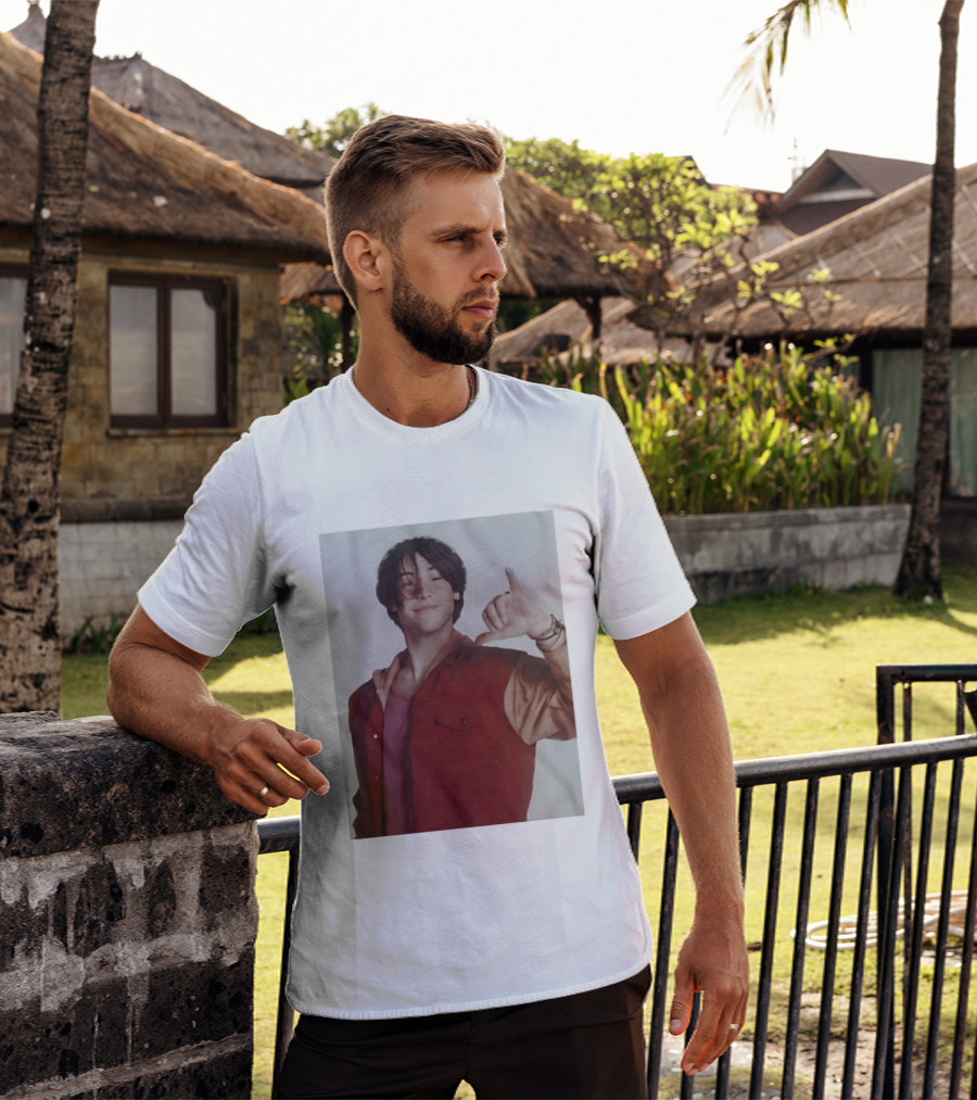 Keanu Reeves Hang Loose 90s Vintage Style Nostalgia Iconic Gesture T-Shirt