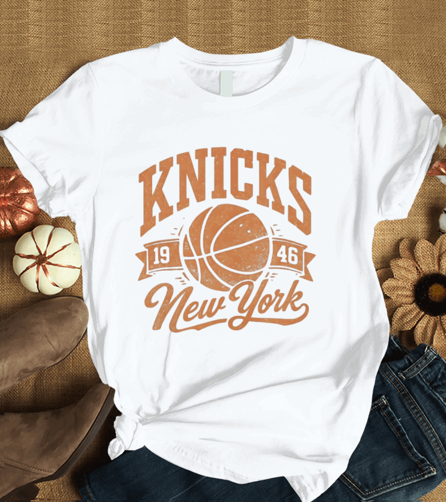 Knicks 1946 New York Distressed Basketball T-Shirt