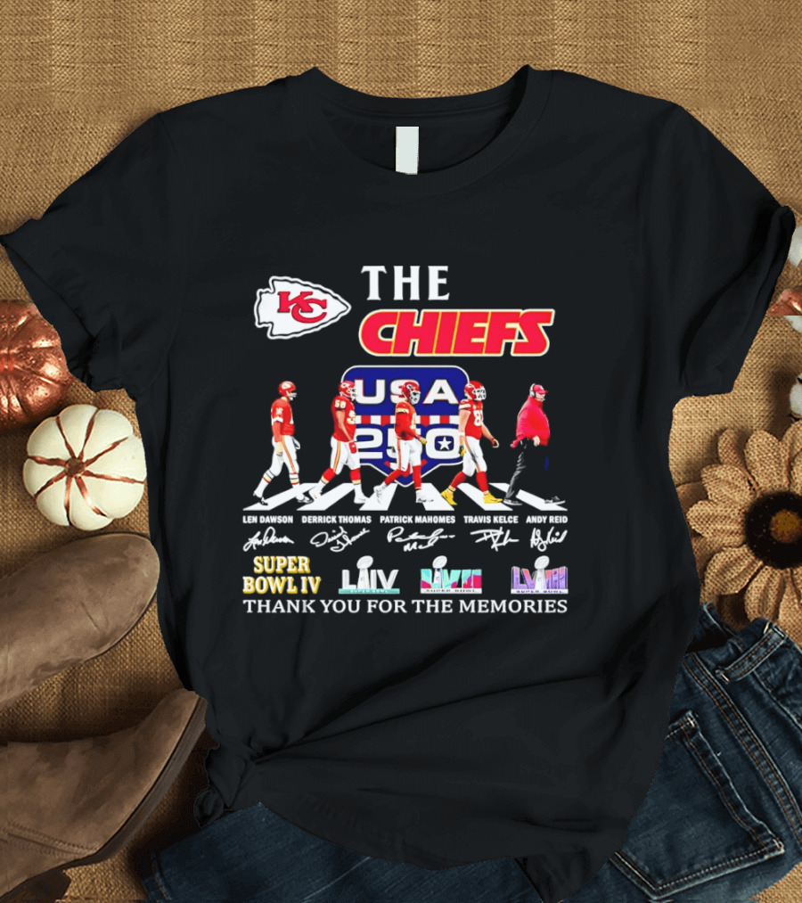 The Kansas City Chiefs Super Bowl LIV USA 2020 Champions Signatures Thank You For The Memories T-Shirt
