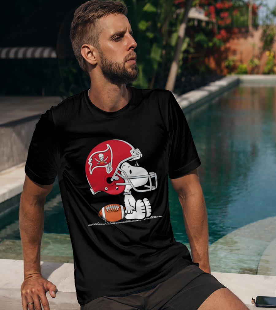 Snoopy Tampa Bay Buccaneers Football Helmet Peanuts Crossover NFL Collaboration T-Shirt