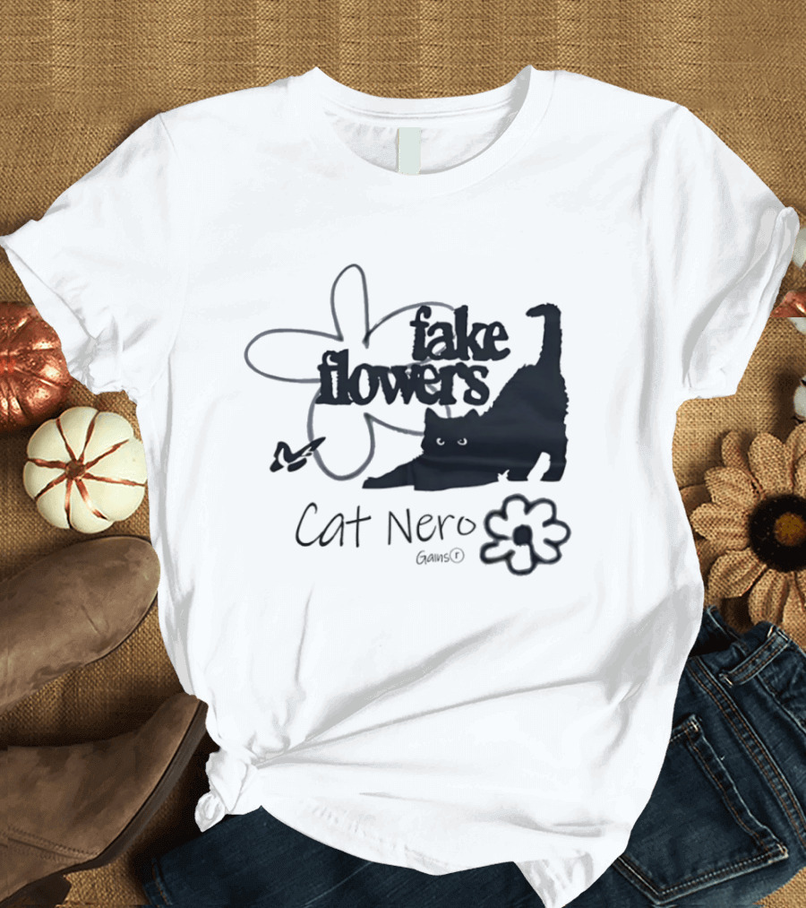 Cat Nero Fake Flowers Gains Floral Aesthetic Butterfly T-Shirt