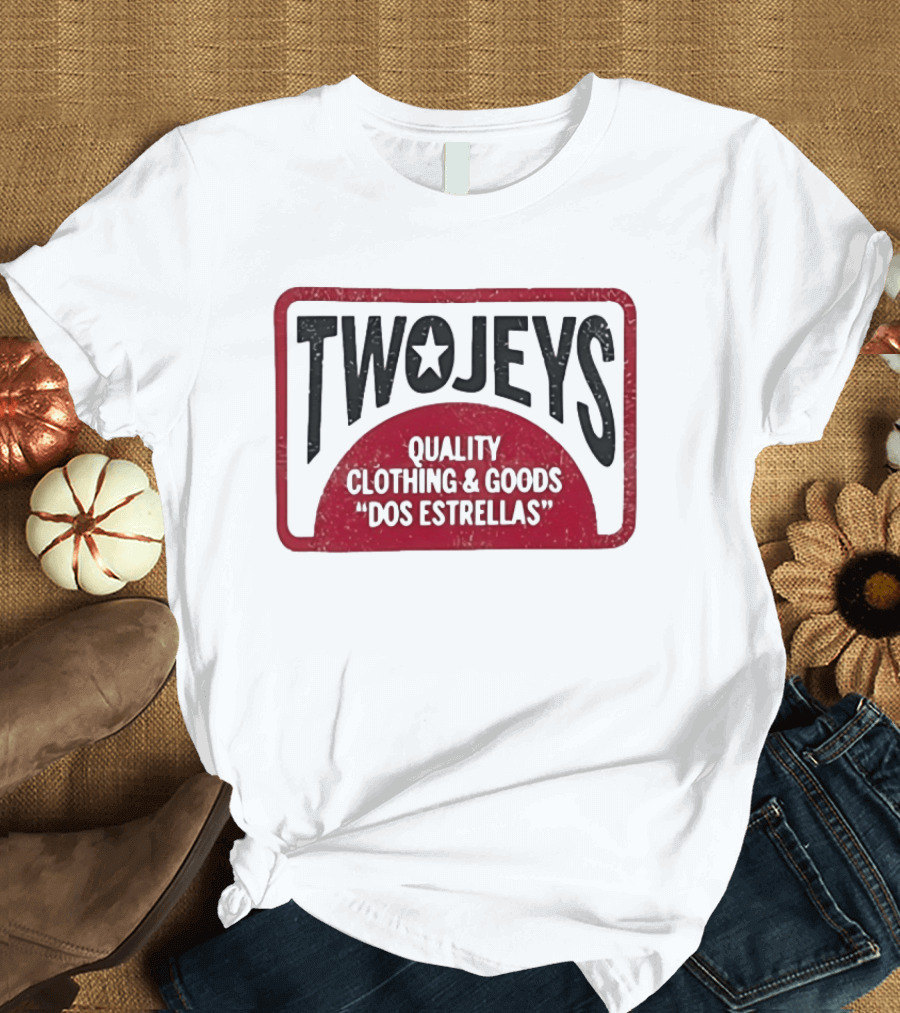 Twojeys Quality Clothing And Goods Dos Estrellas T-Shirt