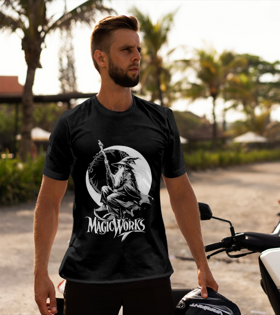 Gandalf Magic Works Lord Of The Rings Wizard Silhouette Moon T-Shirt
