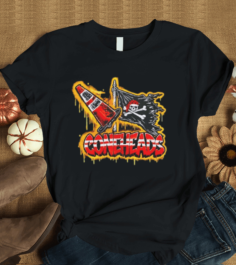 Coneheads Skull And Crossbones Pirate Flag Traffic Cone T-Shirt