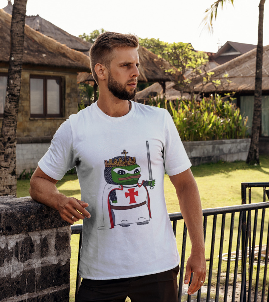 Pepe The Frog King Holding Sword Medieval Crusader Knight With Crown And Cape T-Shirt
