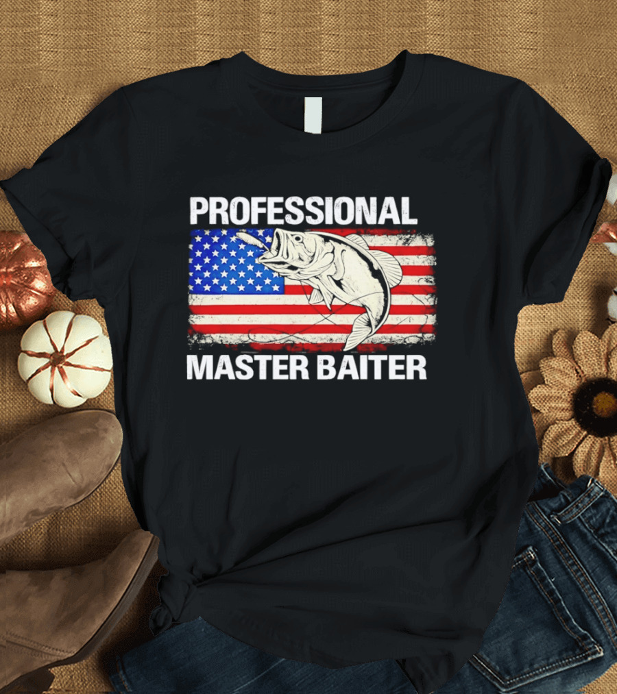 Professional Master Baiter Distressed American Flag Fishing USA Flag T-Shirt