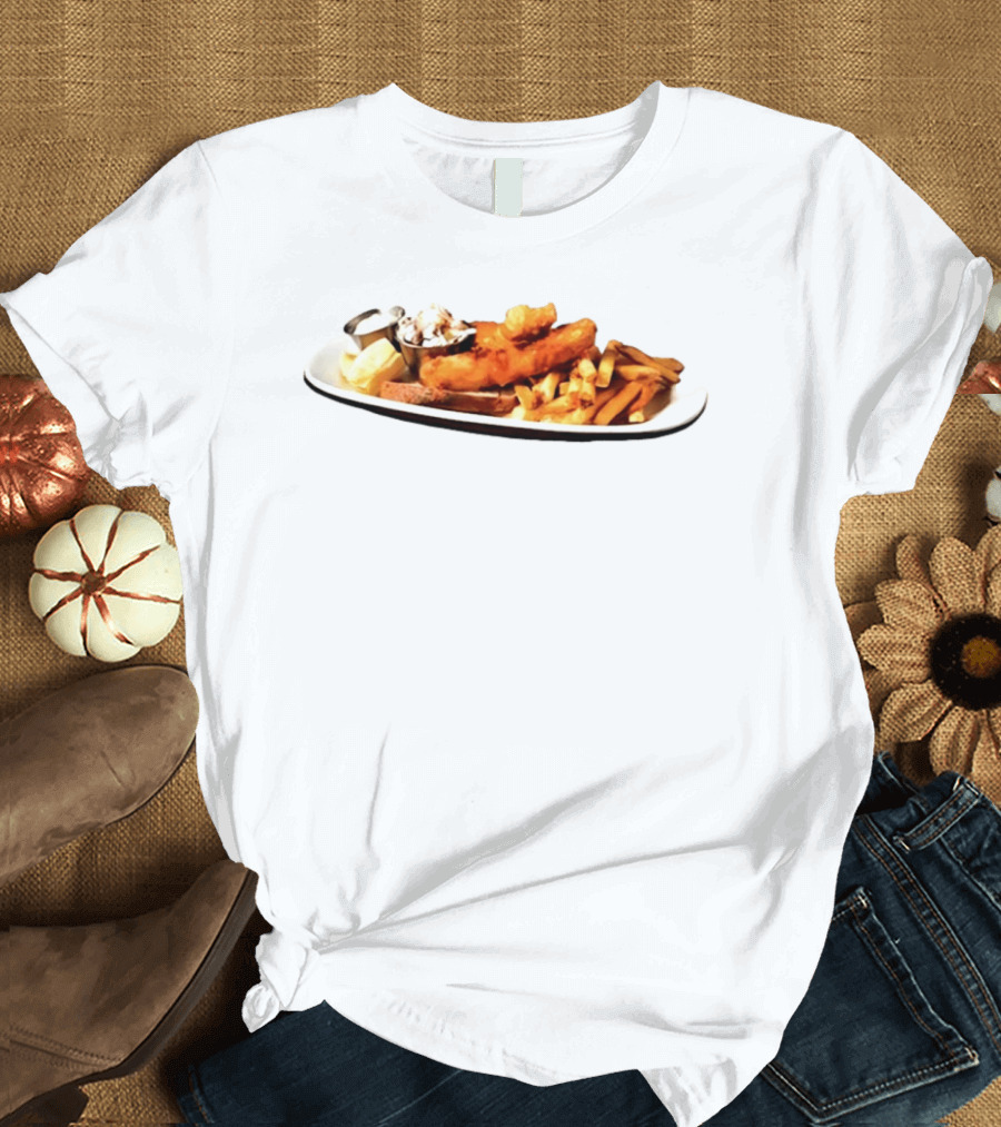 The Fish Fry Crispy Fish With Fries And Tartar Sauce On Plate T-Shirt