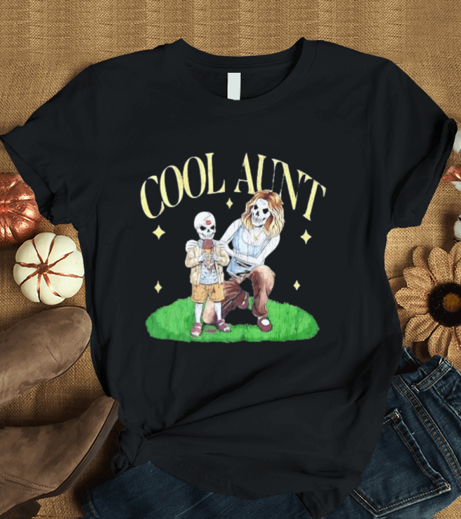 Cool Aunt Skeleton Family Halloween Fun T-Shirt