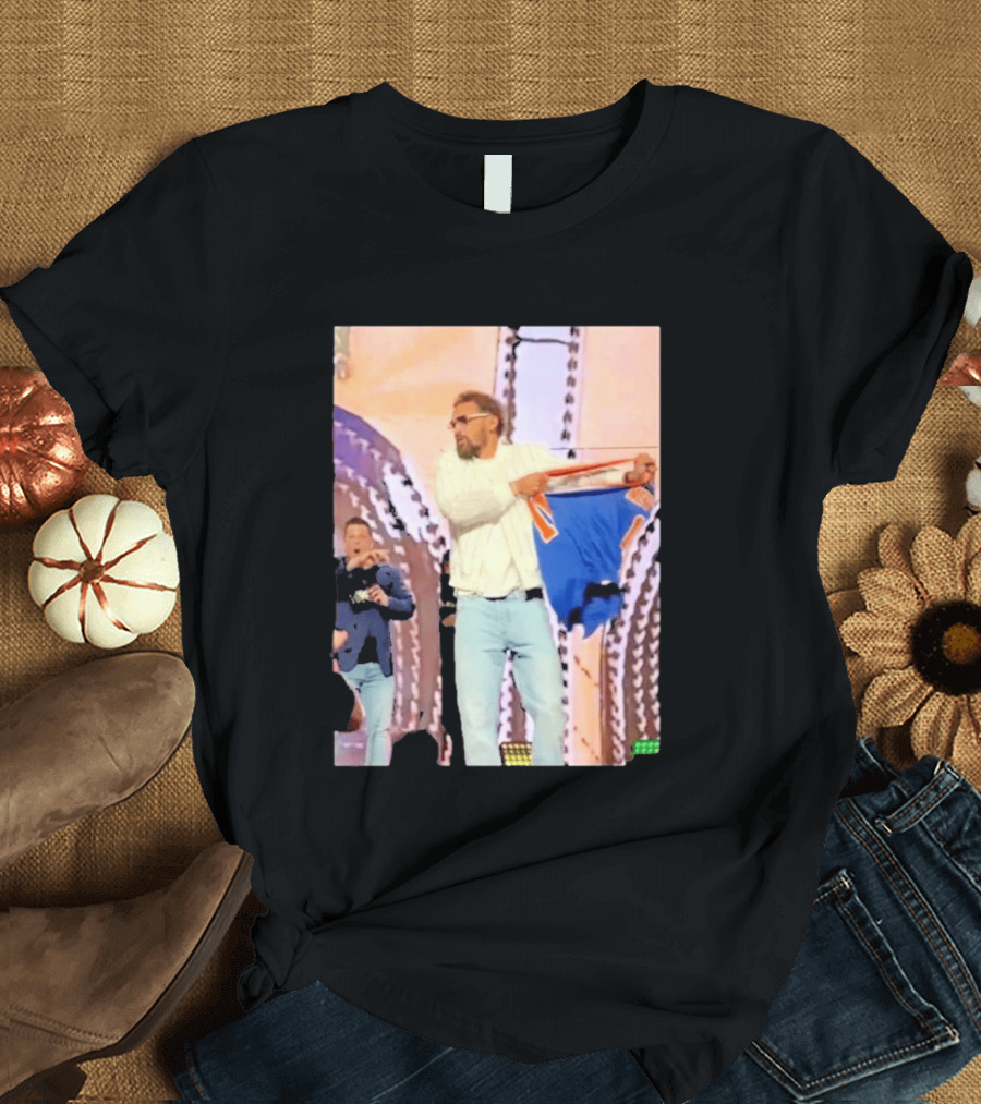 Trae Young Tears Jalen Brunson Jersey Knicks 2026 T-Shirt