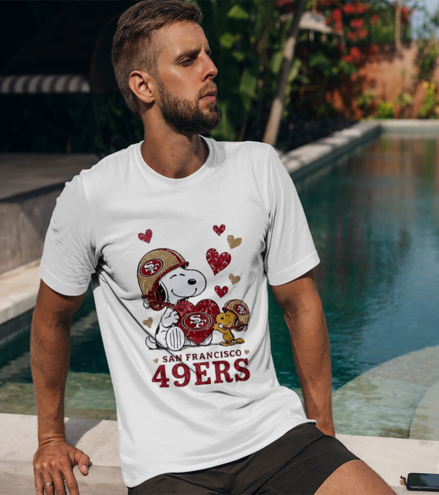 San Francisco 49ers Peanuts Snoopy Love Hearts T-Shirt