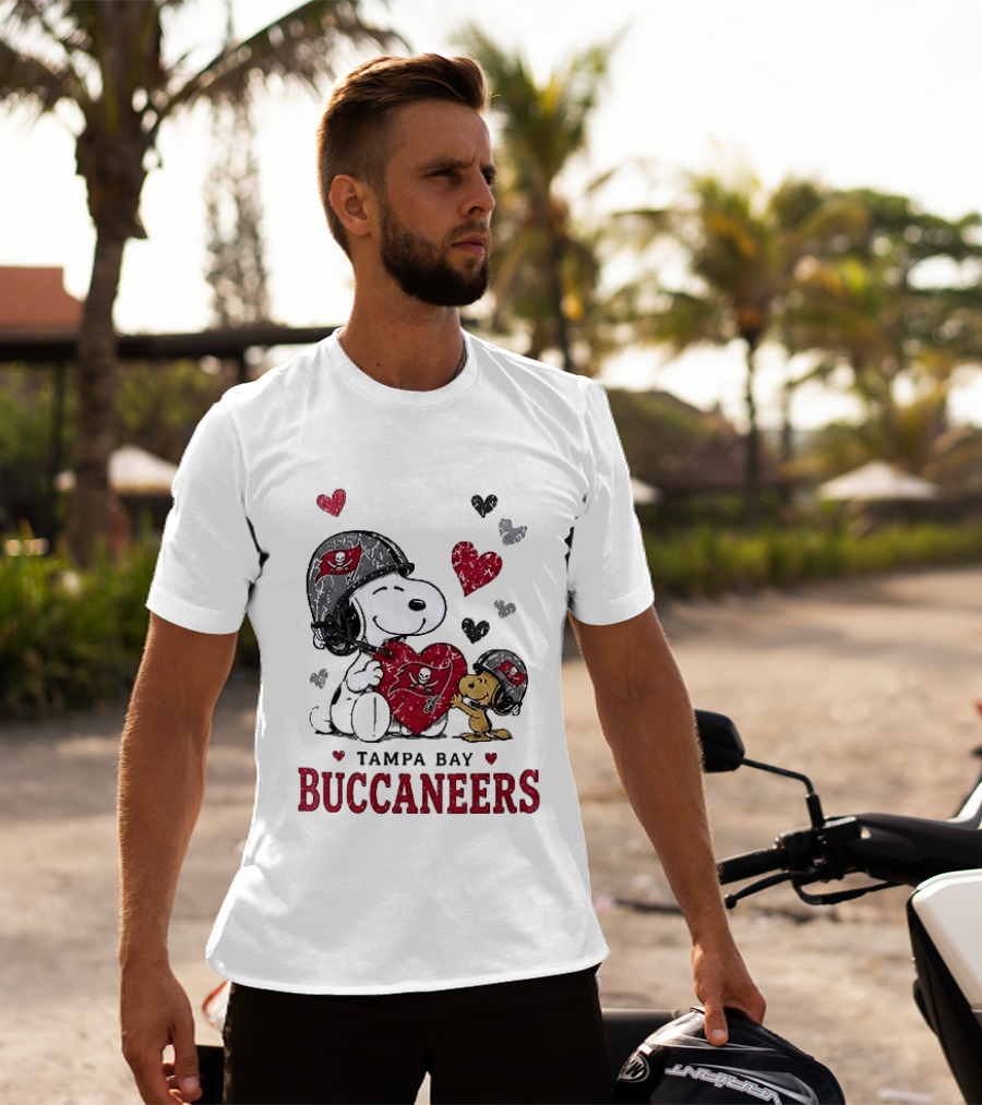 Tampa Bay Buccaneers Snoopy Peanuts Love Laughter T-Shirt