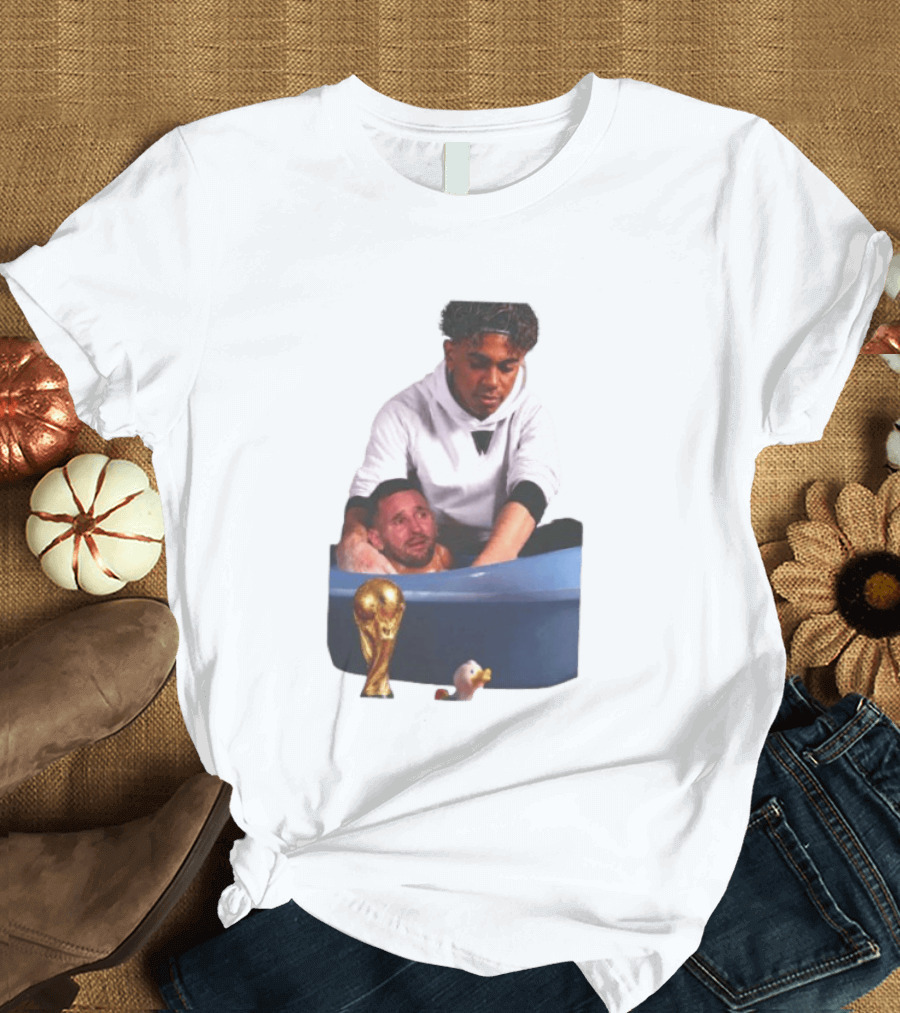 Lamine Yamal Lionel Messi Bathtub Meme World Cup Trophy T-Shirt