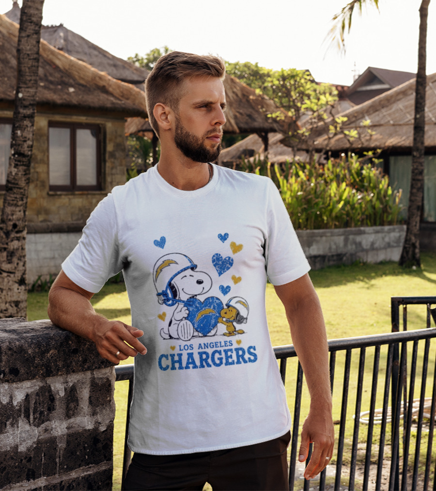 Los Angeles Chargers Peanuts Snoopy Love Laughter T-Shirt