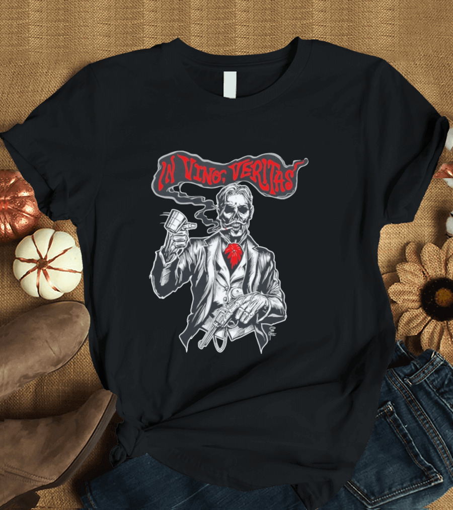Skeleton Doc Holliday In Vino Veritas Smoking Gun Wine Cup T-Shirt