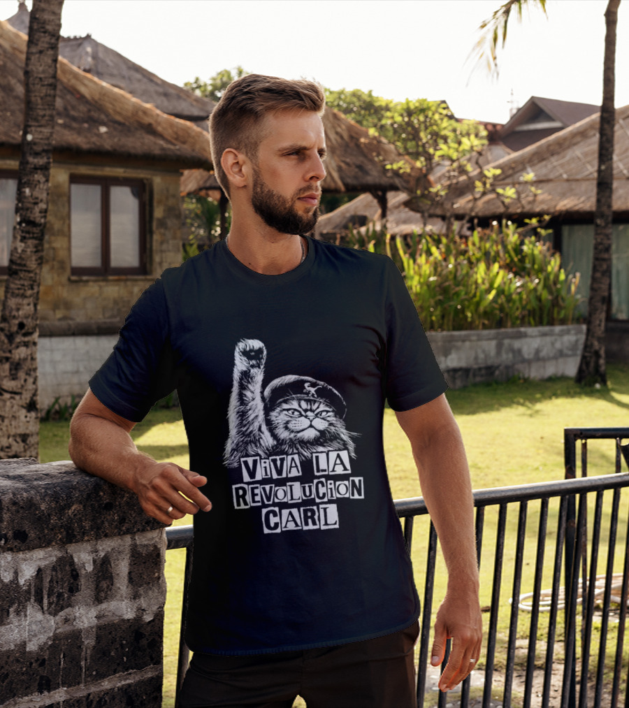 Viva La Revolucion Carl Cat Dungeon Crawler Carl T-Shirt